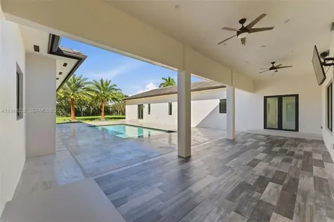10005 SW 66th Street Miami FL 33173