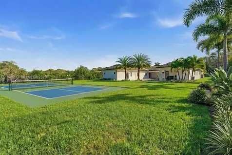 10005 SW 66th Street Miami FL 33173