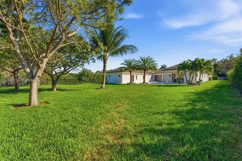 10005 SW 66th Street Miami FL 33173