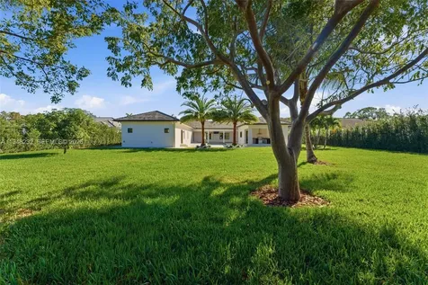 10005 SW 66th Street Miami FL 33173