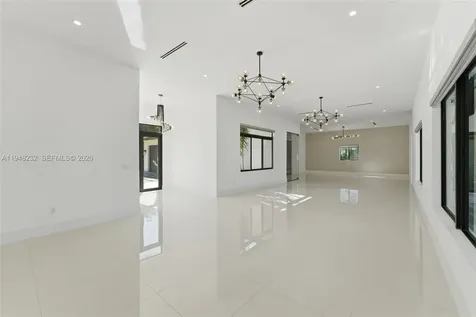10005 SW 66th Street Miami FL 33173
