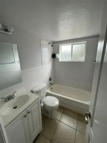 2330 NW 11th Street Miami FL 33125