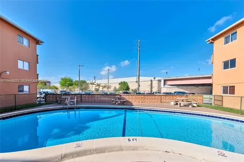 2330 NW 11th Street Miami FL 33125