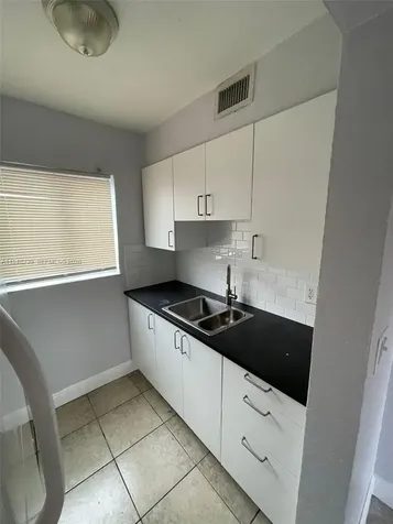 2330 NW 11th Street Miami FL 33125