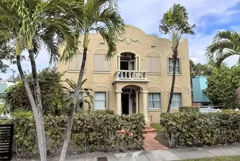 1753 SW 13th Street Miami FL 33145