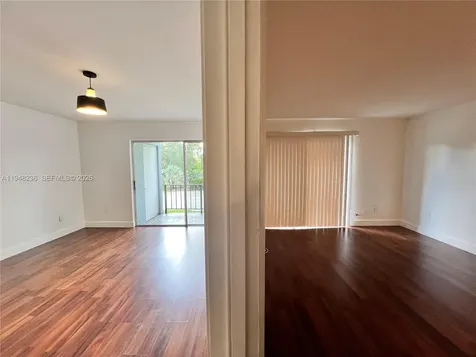 9225 SW 87th Avenue Miami FL 33176