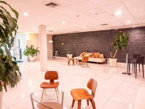 1035 West Avenue Miami Beach FL 33139