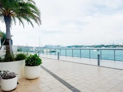 1035 West Avenue Miami Beach FL 33139