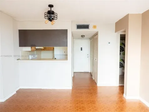 1035 West Avenue Miami Beach FL 33139