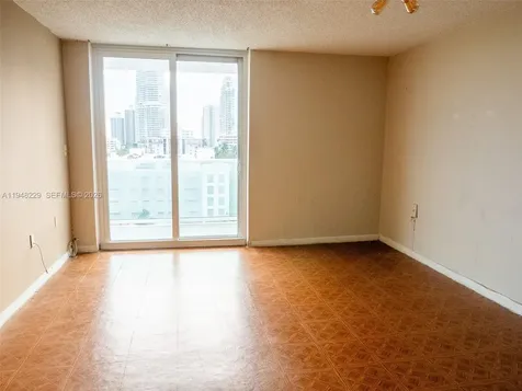 1035 West Avenue Miami Beach FL 33139