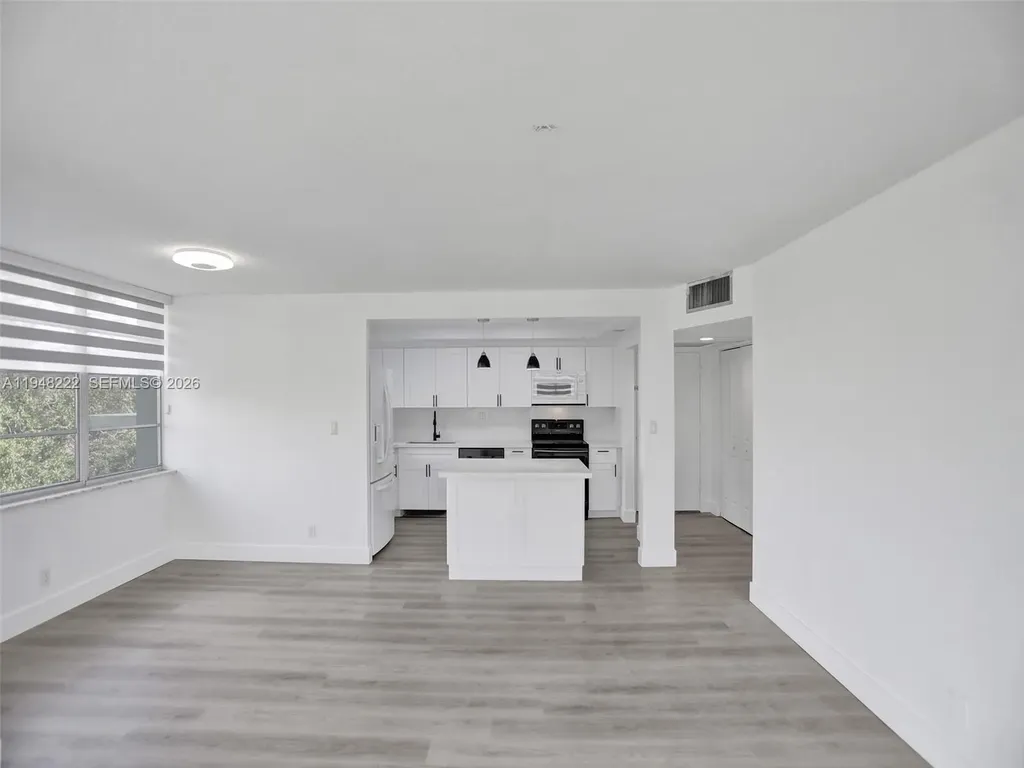 2771 Taft Street Hollywood FL 33020