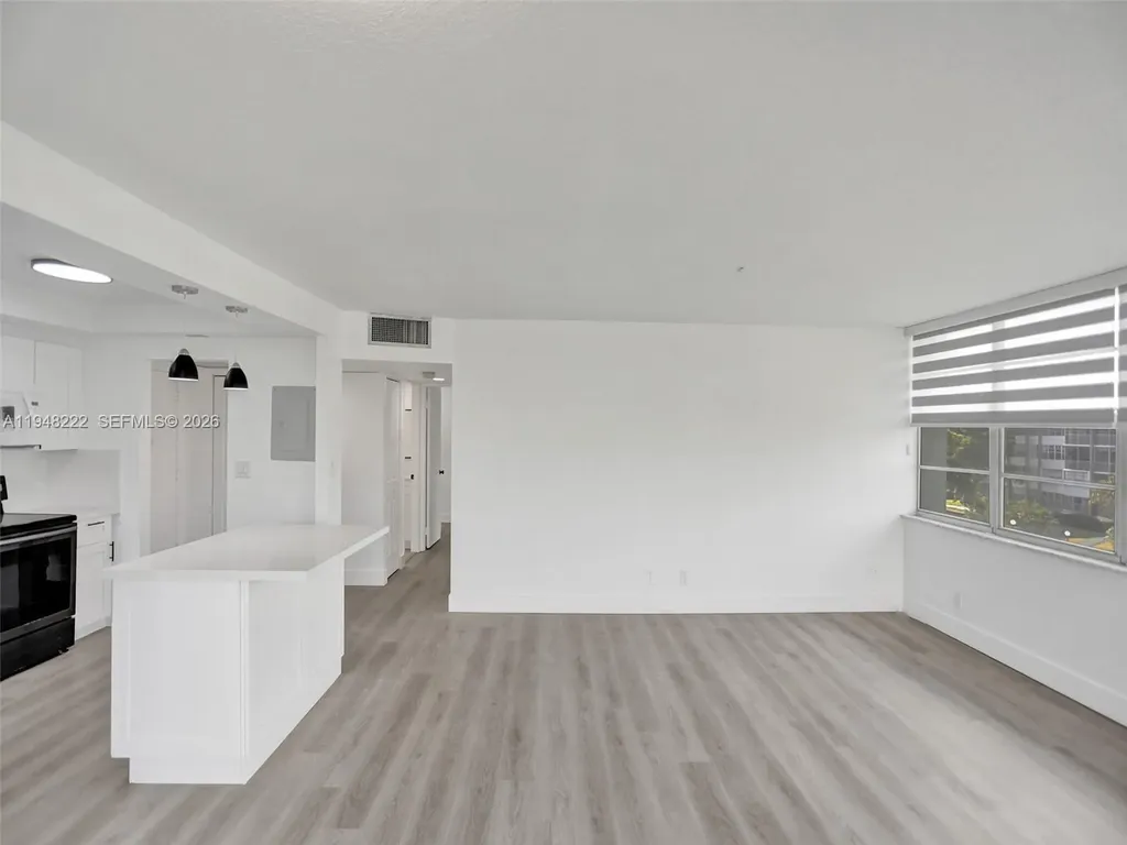 2771 Taft Street Hollywood FL 33020