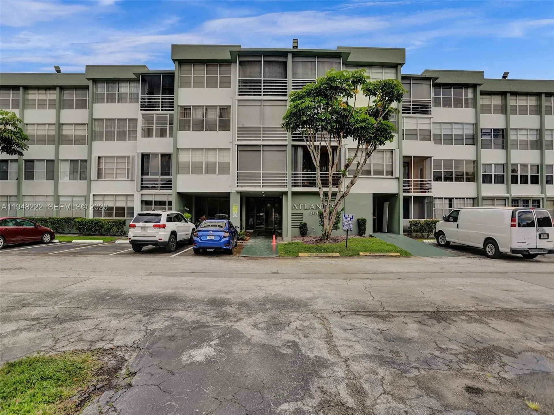2771 Taft Street Hollywood FL 33020