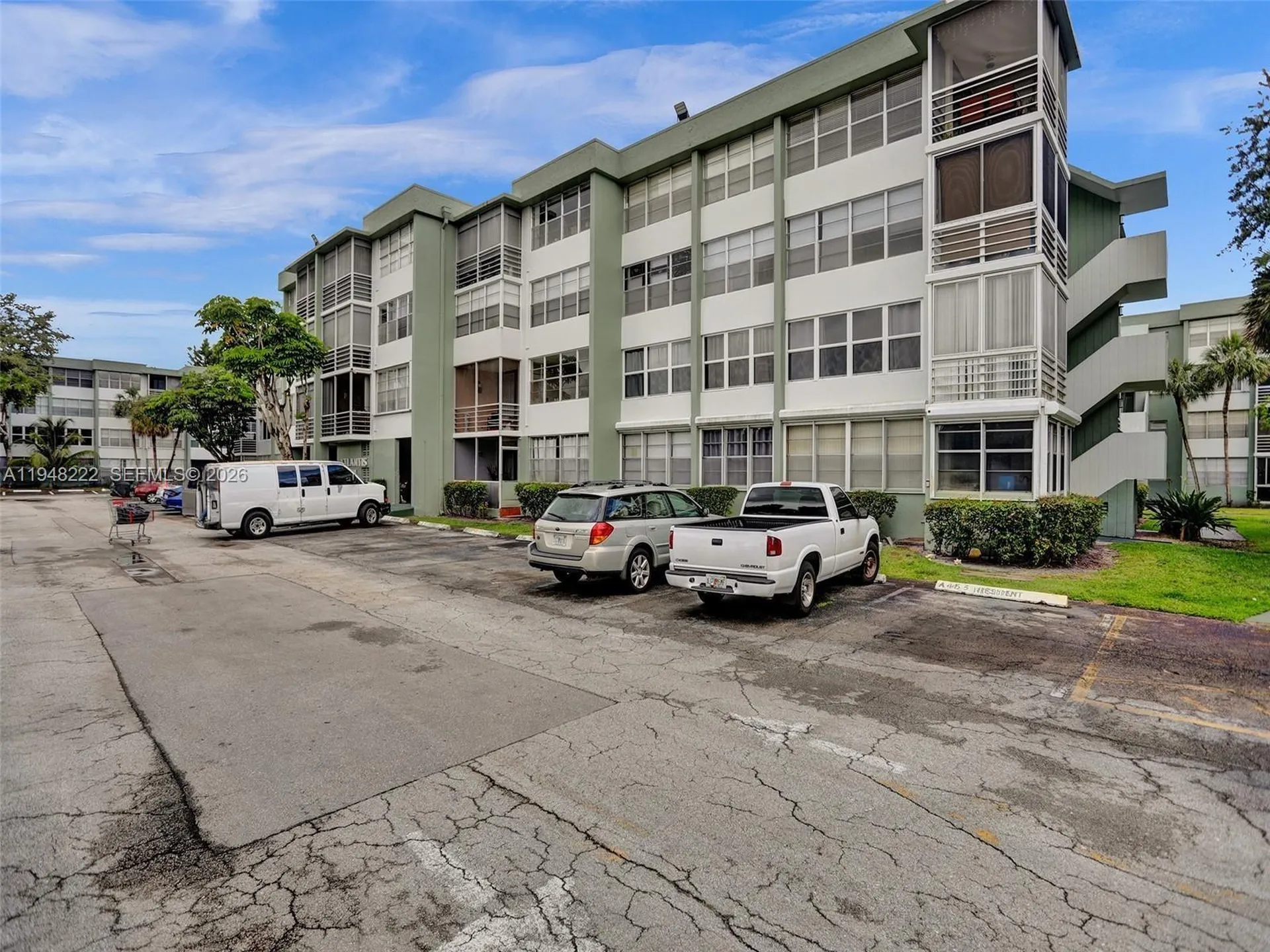 2771 Taft Street Hollywood FL 33020