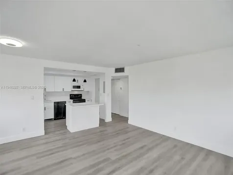 2771 Taft Street Hollywood FL 33020