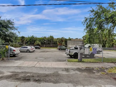 2771 Taft Street Hollywood FL 33020
