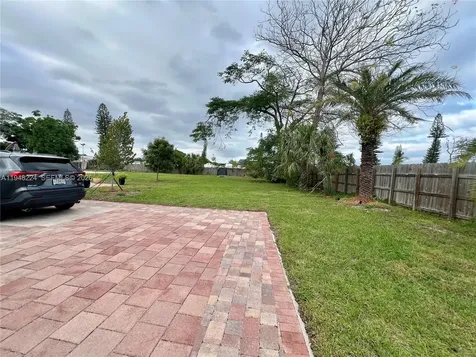 4 Helwig Terrace Deerfield Beach FL 33064