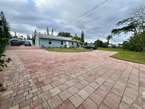 4 Helwig Terrace Deerfield Beach FL 33064