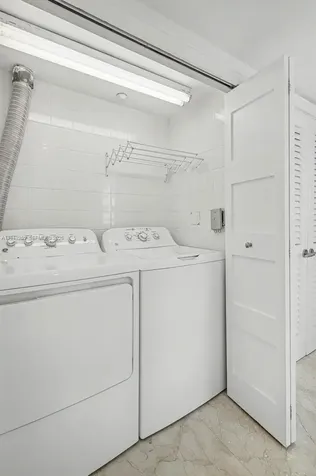 5025 Collins Avenue Miami Beach FL 33140