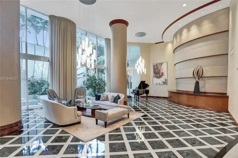 21050 Point Place Aventura FL 33180