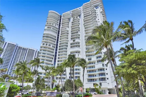 21050 Point Place Aventura FL 33180