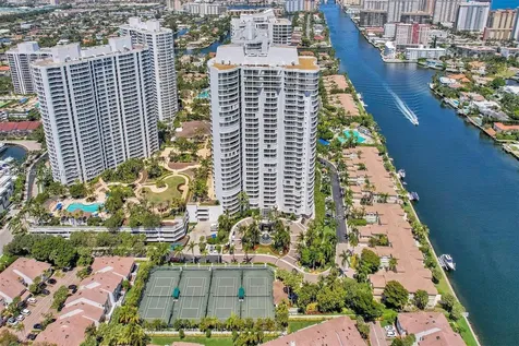 21050 Point Place Aventura FL 33180