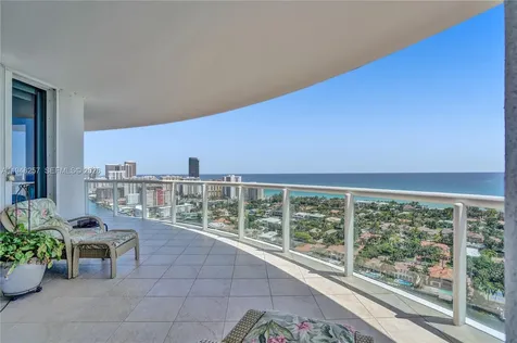 21050 Point Place Aventura FL 33180