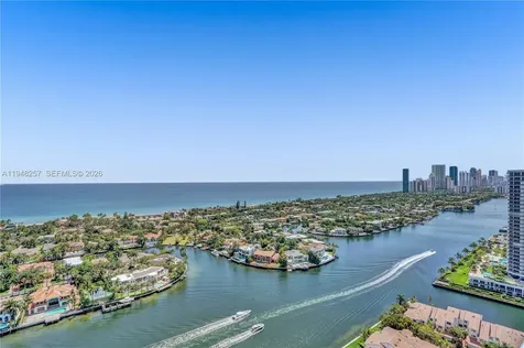 21050 Point Place Aventura FL 33180