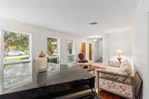 15200 SW 84th Avenue Palmetto Bay FL 33157