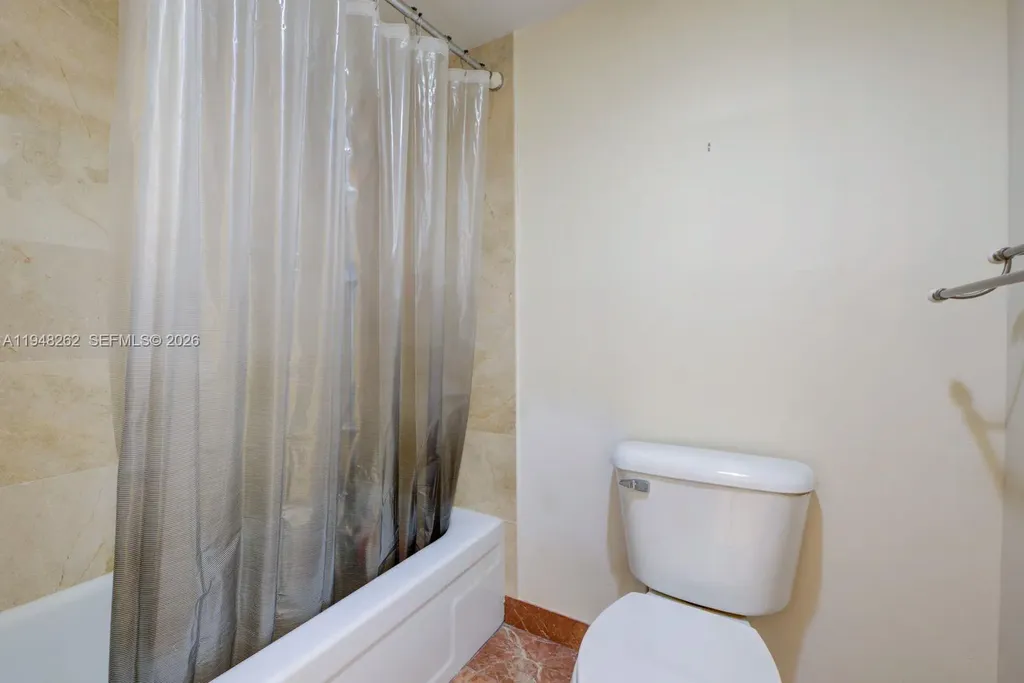 2101 S Ocean Drive Hollywood FL 33019