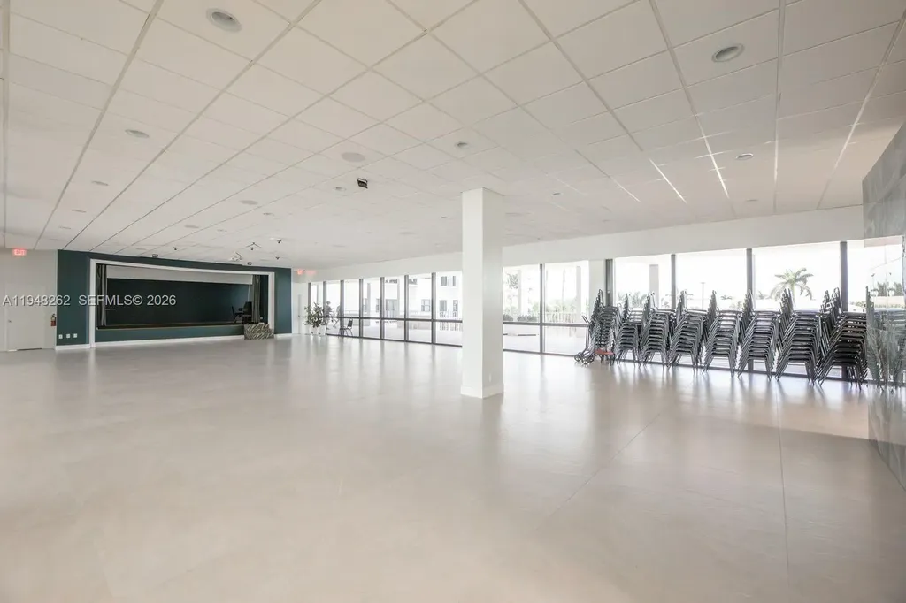 2101 S Ocean Drive Hollywood FL 33019