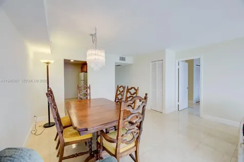 2101 S Ocean Drive Hollywood FL 33019