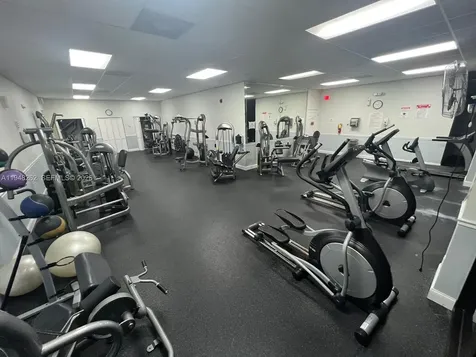 2101 S Ocean Drive Hollywood FL 33019