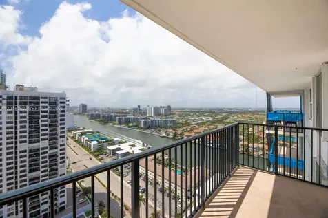 2101 S Ocean Drive Hollywood FL 33019