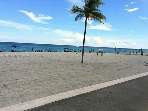 2101 S Ocean Drive Hollywood FL 33019