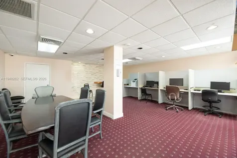 2101 S Ocean Drive Hollywood FL 33019