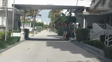 2101 S Ocean Drive Hollywood FL 33019