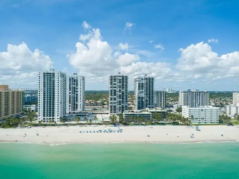 2101 S Ocean Drive Hollywood FL 33019