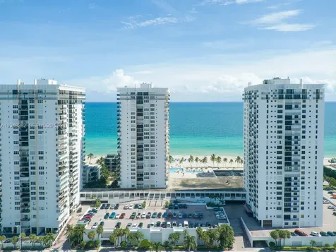 2101 S Ocean Drive Hollywood FL 33019