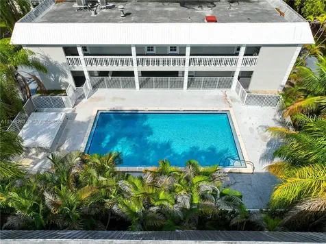 17255 SW 95th Avenue Palmetto Bay FL 33157