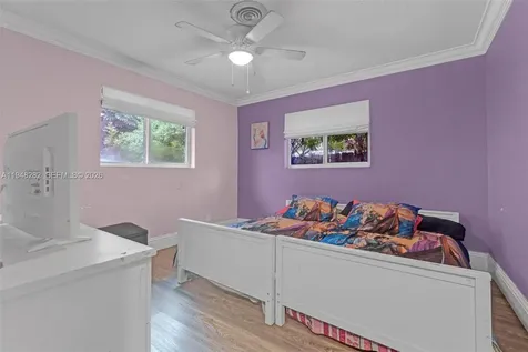 131 SE 11th Street Deerfield Beach FL 33441