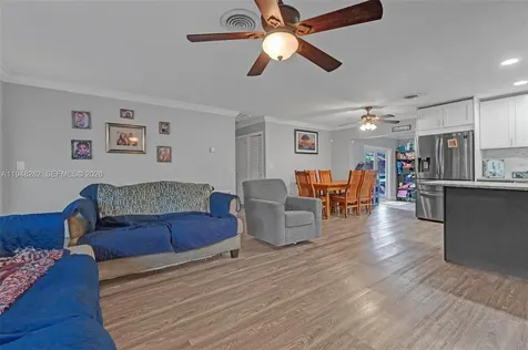 131 SE 11th Street Deerfield Beach FL 33441
