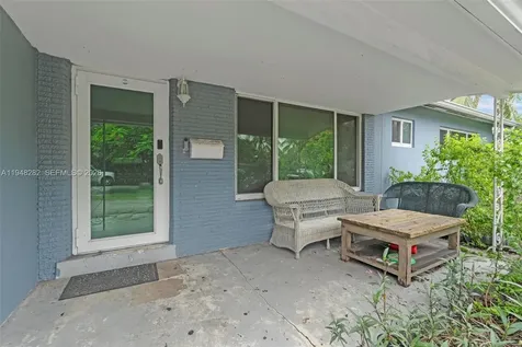 131 SE 11th Street Deerfield Beach FL 33441