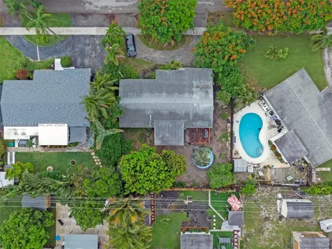 131 SE 11th Street Deerfield Beach FL 33441