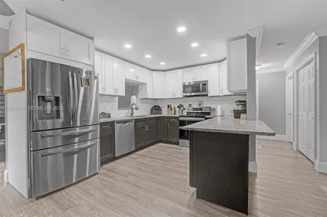 131 SE 11th Street Deerfield Beach FL 33441