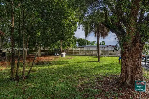 7830 NW 33rd Street Davie FL 33024