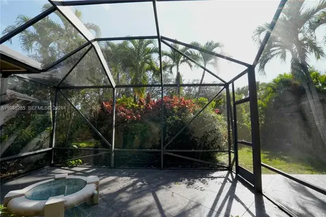 7518 Via Grande Boynton Beach FL 33437