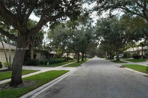7518 Via Grande Boynton Beach FL 33437