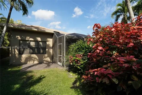 7518 Via Grande Boynton Beach FL 33437