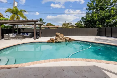 6541 NW 24th Street Sunrise FL 33313